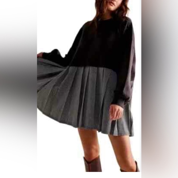 NWOT Free People Eleanor striped sweatshirt in washed black combo - Picture 1 of 12